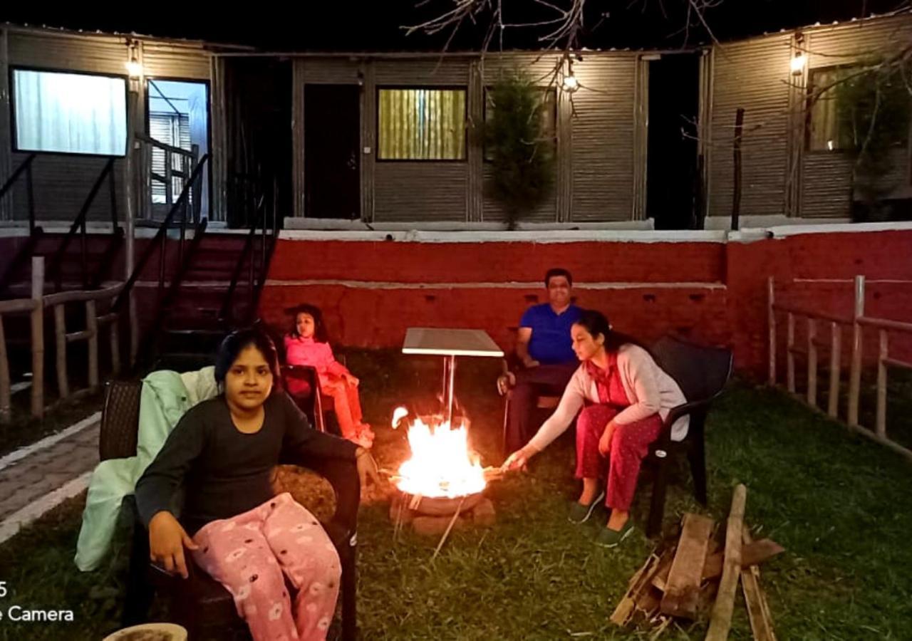 Bamboo Junction Resort - Kanatal, Valley & Mountain View Дханолти Экстерьер фото